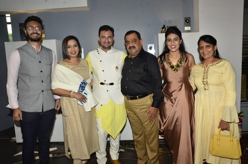Clash of Colours Elite Fashion Show By Aatarah By Jagrruti  –  Landmark Mercedes-Benz – Chal Charkha & Malabar Jewellers