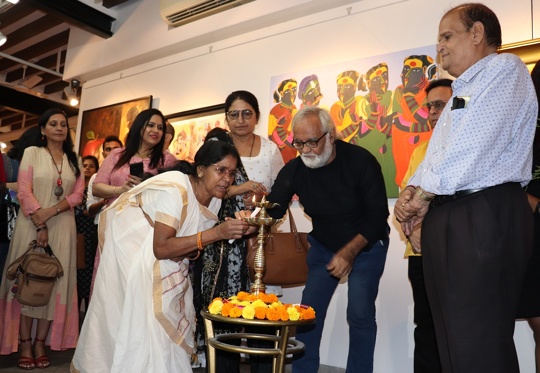 Aakriti Art Foundation presents “Colours of Spring 17”  17th Annual Art Exhibition