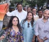 Adv. Ashish Shelar Unveils A Series Of Sculpture At Bandra West