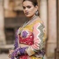 Kajol Solanki  Has A Lot Of Respect For Her Guru Girija Patel, Who Taught Her Make-Up And Hairstyles