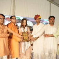 श्री देवनारायण मंदिर मेले में पहुँचीं अभिनेत्री रुचि गुर्जर, दहेज और बाल विवाह के खिलाफ उठाई बुलंद आवाज