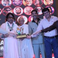 Dr.  Krishna Chouhan Hosted The 5th “Mahatma Gandhi Ratna Award 2025” In Mumbai